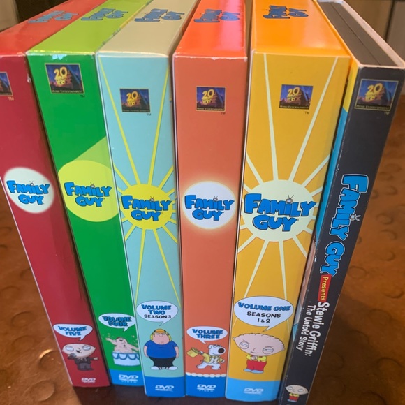 Pre-Owned Family Guy DVD Lot Seasons 1-5 Series